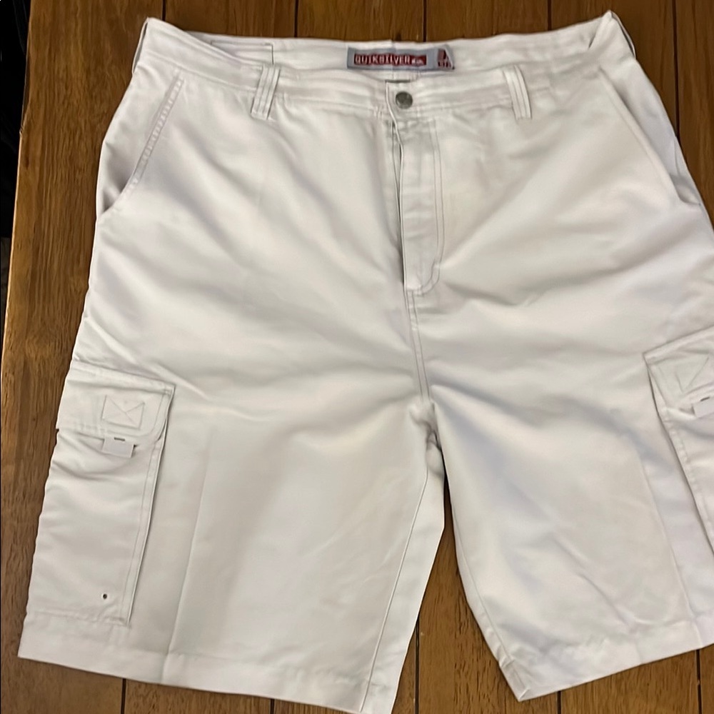 Quiksilver Men's White Cargo Shorts
